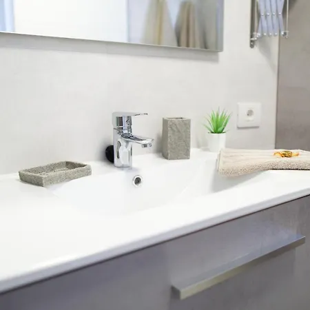 Portonovo La Paloma Amazing Sea View & Swimming Pool-good Wifi -free Ac- Private Parking شقة بويرتو ذيل كارمين