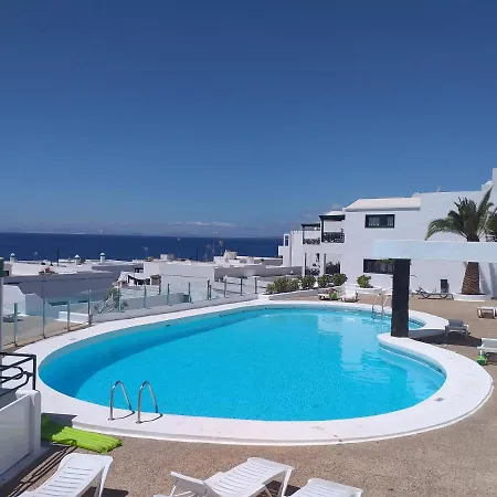 Portonovo La Paloma Amazing Sea View & Swimming Pool-good Wifi -free Ac- Private Parking شقة *