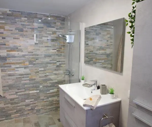 Portonovo La Paloma Amazing Sea View & Swimming Pool-good Wifi -free Ac- Private Parking Appartement