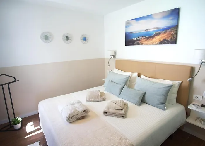 Portonovo La Paloma Amazing Sea View & Swimming Pool-good Wifi -free Ac- Private Parking Appartement *
